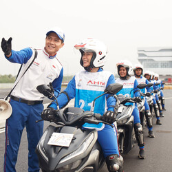 Kelas Khusus Pengetahuan Berkendara secara Aman